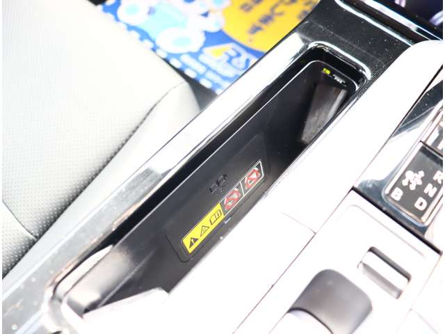 トヨタ プリウスＰＨＶ ２．０ プラグインハイブリッド Ｚ R5年 (関東) 99