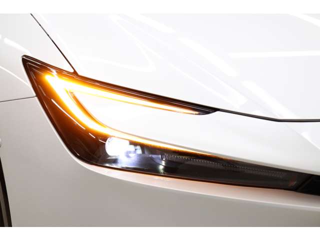 トヨタ プリウス ２．０ Ｚ R5年 (東海) 99