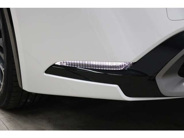 トヨタ プリウス ２．０ Ｚ R5年 (東海) 99