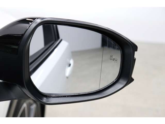 トヨタ プリウス ２．０ Ｚ R5年 (東海) 99