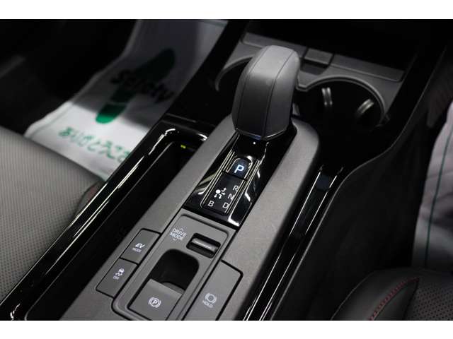 トヨタ プリウス ２．０ Ｚ R5年 (東海) 99