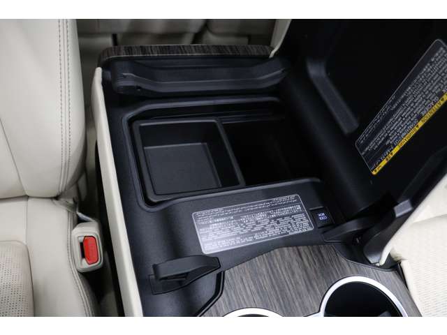 トヨタ ランドクルーザー ３．５ ＺＸ ４ＷＤ R5年 (東海) 99