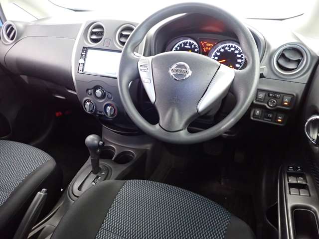 日産 ノート １．２ Ｘ H27年 (関東) 99