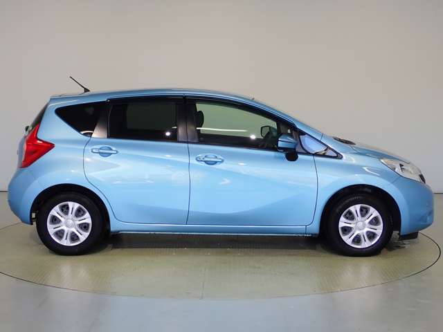 日産 ノート １．２ Ｘ H27年 (関東) 99