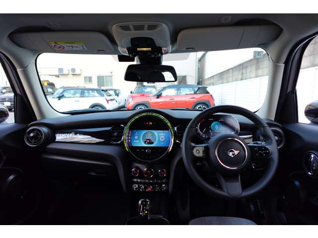 ミニ ミニ クーパーＤ ５ドア カムデン エディション ＤＣＴ R6年 (近畿) 99