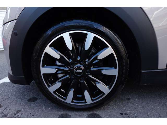 ミニ ミニ クーパーＤ ５ドア カムデン エディション ＤＣＴ R6年 (近畿) 99