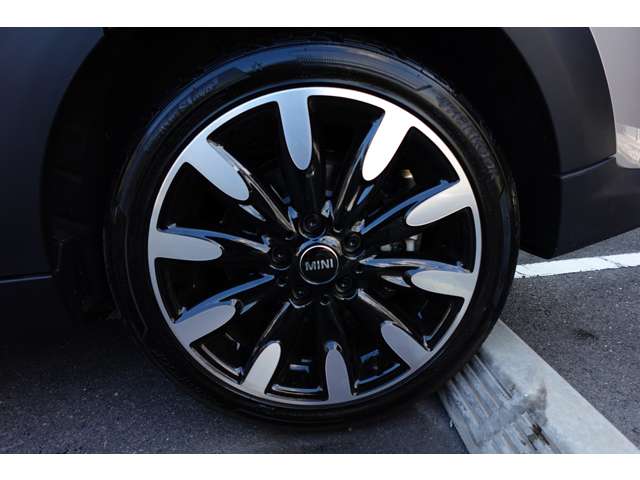 ミニ ミニ クーパーＤ ５ドア カムデン エディション ＤＣＴ R6年 (近畿) 99