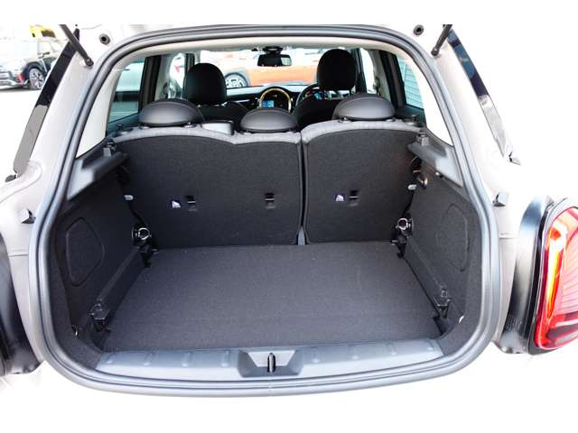 ミニ ミニ クーパーＤ ５ドア カムデン エディション ＤＣＴ R6年 (近畿) 99