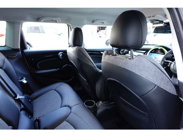 ミニ ミニ クーパーＤ ５ドア カムデン エディション ＤＣＴ R6年 (近畿) 99