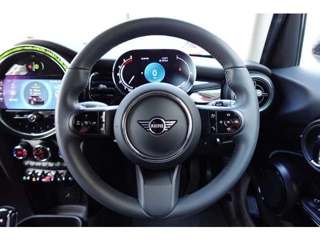 ミニ ミニ クーパーＤ ５ドア カムデン エディション ＤＣＴ R6年 (近畿) 99