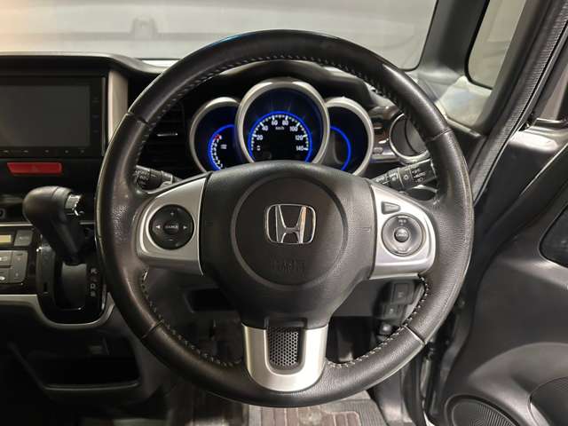 ホンダ Ｎ　ＢＯＸ ６６０ カスタムＧ ターボ Ｌパッケージ H27年 (近畿) 99