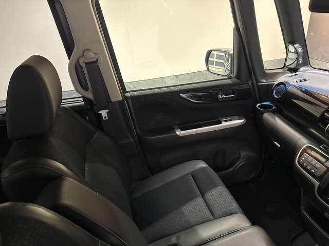 ホンダ Ｎ　ＢＯＸ ６６０ カスタムＧ ターボ Ｌパッケージ H27年 (近畿) 99