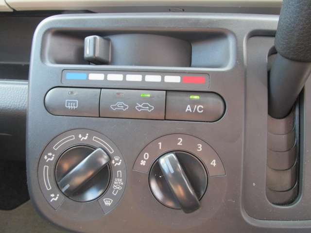 日産 モコ ６６０ Ｓ H25年 (中国) 99