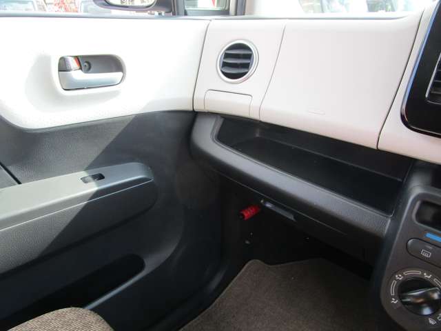 日産 モコ ６６０ Ｓ H25年 (中国) 99