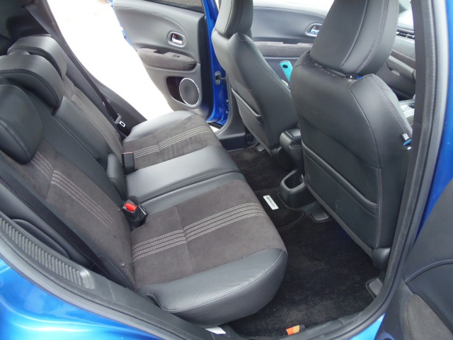 ホンダ ヴェゼル １．５ ハイブリッド ＲＳ ホンダセンシング R1年 (東海) 99