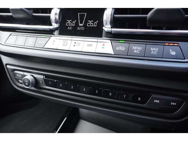 ＢＭＷ １シリーズ １１８Ｄ プレイ ディーゼルターボ R6年 (近畿) 99