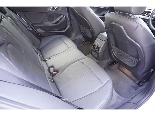 ＢＭＷ １シリーズ １１８Ｄ プレイ ディーゼルターボ R6年 (近畿) 99