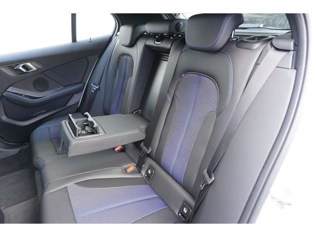 ＢＭＷ １シリーズ １１８Ｄ Ｍスポーツ ディーゼルターボ R6年 (近畿) 99