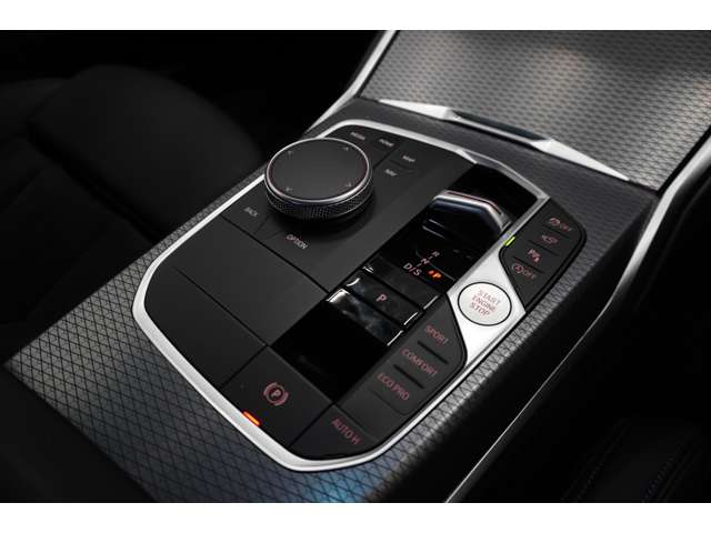 ＢＭＷ ３シリーズ ３２０ｉ　Ｍスポーツ R6年 (近畿) 99