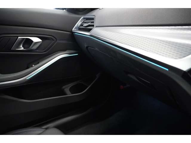 ＢＭＷ ３シリーズ ３２０ｉ　Ｍスポーツ R6年 (近畿) 99