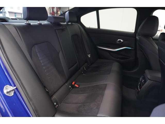 ＢＭＷ ３シリーズ ３２０ｉ　Ｍスポーツ R6年 (近畿) 99