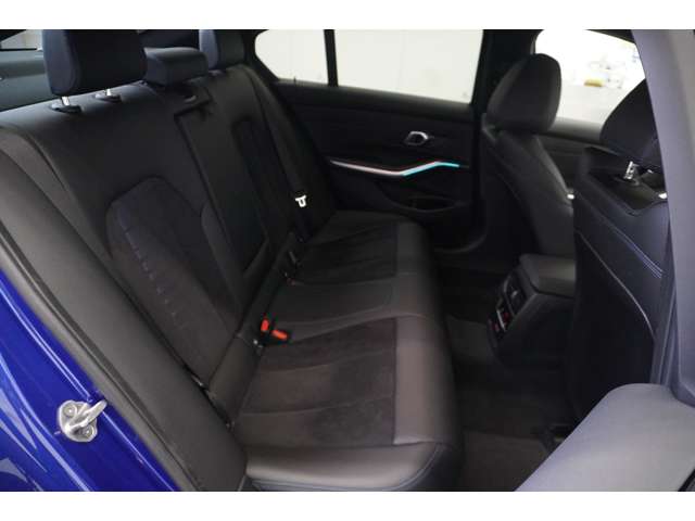 ＢＭＷ ３シリーズ ３２０ｉ　Ｍスポーツ R6年 (近畿) 99