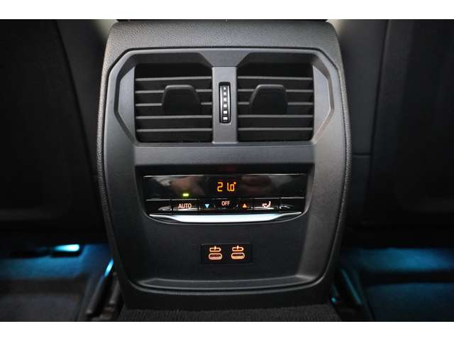 ＢＭＷ ３シリーズ ３２０ｉ　Ｍスポーツ R6年 (近畿) 99