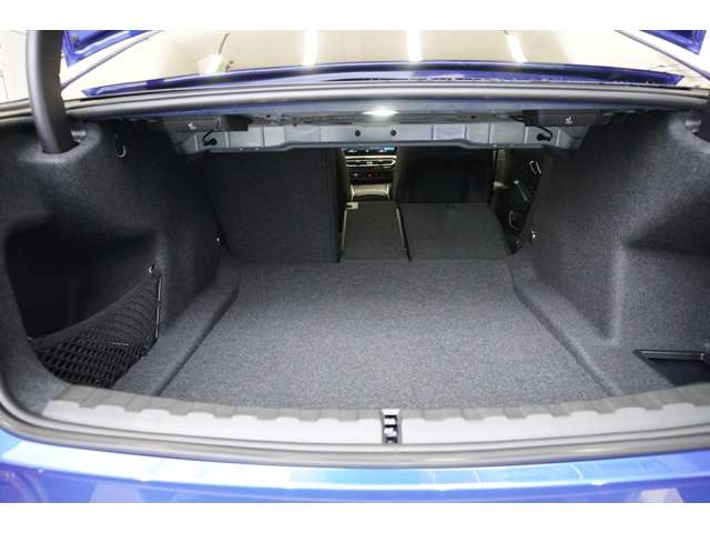 ＢＭＷ ３シリーズ ３２０ｉ　Ｍスポーツ R6年 (近畿) 99