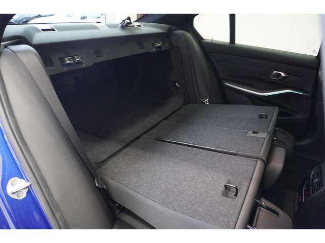 ＢＭＷ ３シリーズ ３２０ｉ　Ｍスポーツ R6年 (近畿) 99