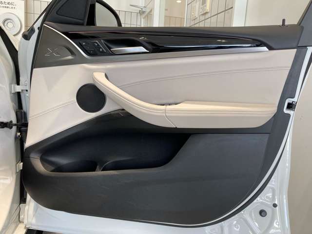 ＢＭＷ Ｘ４ Ｘドライブ２０Ｄ Ｍスポーツ ディーゼルターボ ４ＷＤ R3年 (近畿) 99