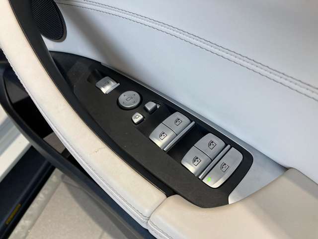 ＢＭＷ Ｘ４ Ｘドライブ２０Ｄ Ｍスポーツ ディーゼルターボ ４ＷＤ R3年 (近畿) 99