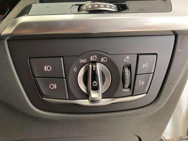 ＢＭＷ Ｘ４ Ｘドライブ２０Ｄ Ｍスポーツ ディーゼルターボ ４ＷＤ R3年 (近畿) 99