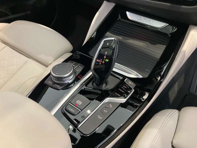 ＢＭＷ Ｘ４ Ｘドライブ２０Ｄ Ｍスポーツ ディーゼルターボ ４ＷＤ R3年 (近畿) 99