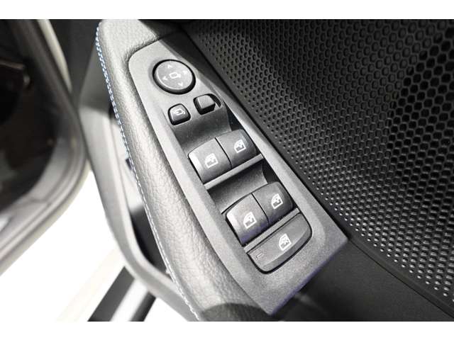 ＢＭＷ １シリーズ １１８Ｄ Ｍスポーツ ディーゼルターボ R6年 (近畿) 99