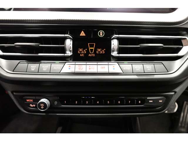 ＢＭＷ １シリーズ １１８Ｄ Ｍスポーツ ディーゼルターボ R6年 (近畿) 99