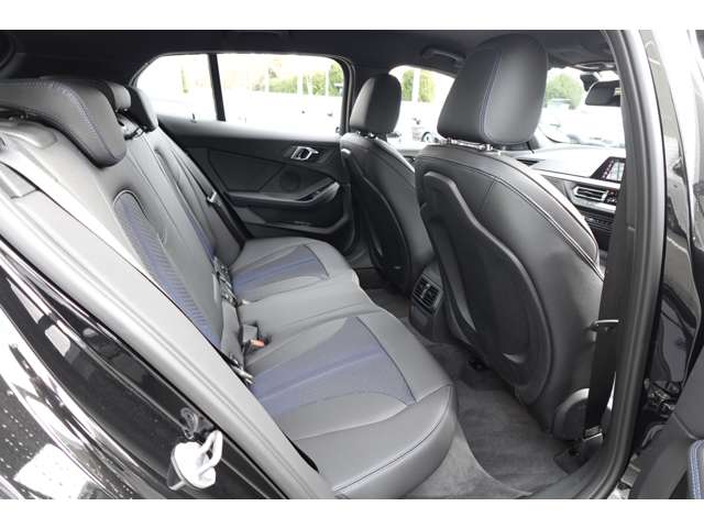 ＢＭＷ １シリーズ １１８Ｄ Ｍスポーツ ディーゼルターボ R6年 (近畿) 99