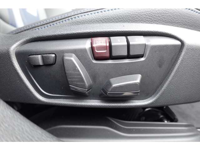 ＢＭＷ １シリーズ １１８Ｄ Ｍスポーツ ディーゼルターボ R6年 (近畿) 99