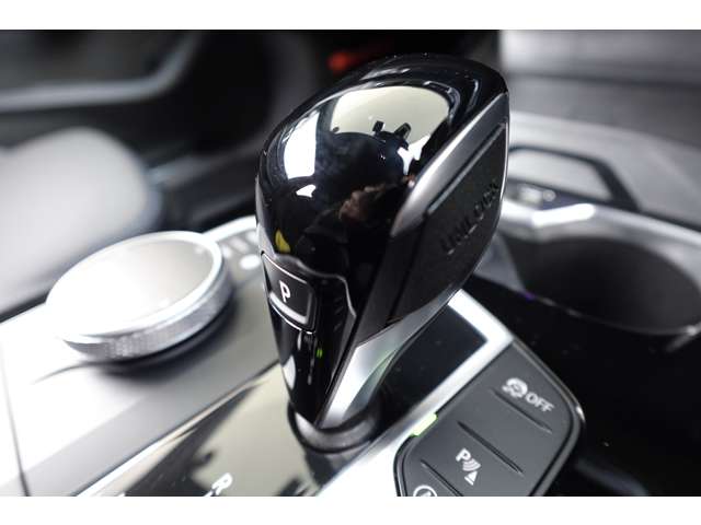 ＢＭＷ １シリーズ １１８Ｄ Ｍスポーツ ディーゼルターボ R6年 (近畿) 99