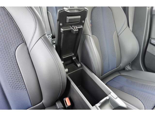 ＢＭＷ １シリーズ １１８Ｄ Ｍスポーツ ディーゼルターボ R6年 (近畿) 99