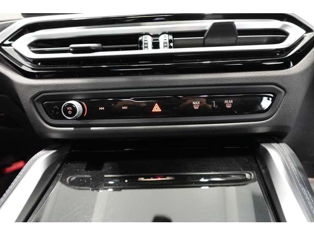 ＢＭＷ ２シリーズ Ｍ２４０Ｉ Ｘドライブ ４ＷＤ R6年 (近畿) 99