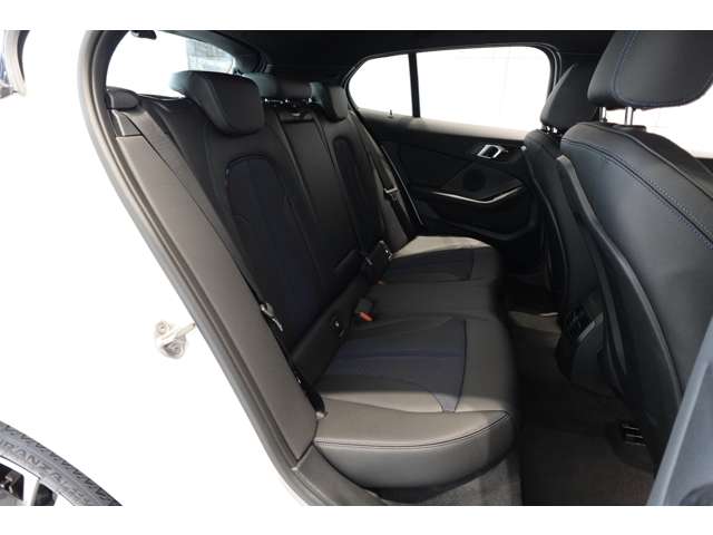 ＢＭＷ １シリーズ １１８Ｄ Ｍスポーツ ディーゼルターボ R6年 (近畿) 99