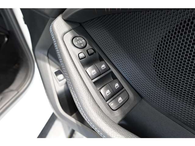 ＢＭＷ １シリーズ １１８Ｄ Ｍスポーツ ディーゼルターボ R6年 (近畿) 99