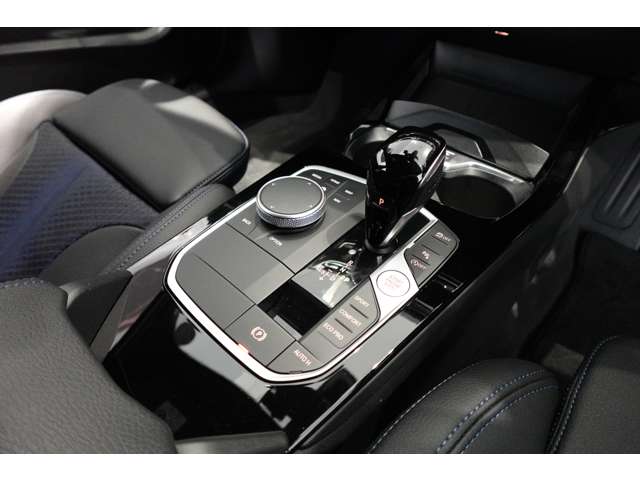 ＢＭＷ １シリーズ １１８Ｄ Ｍスポーツ ディーゼルターボ R6年 (近畿) 99