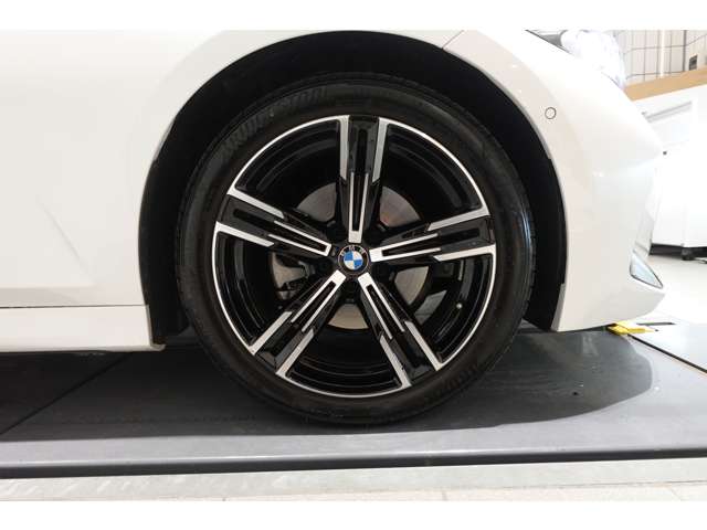 ＢＭＷ ３シリーズ ３２０ｉ　Ｍスポーツ R6年 (近畿) 99