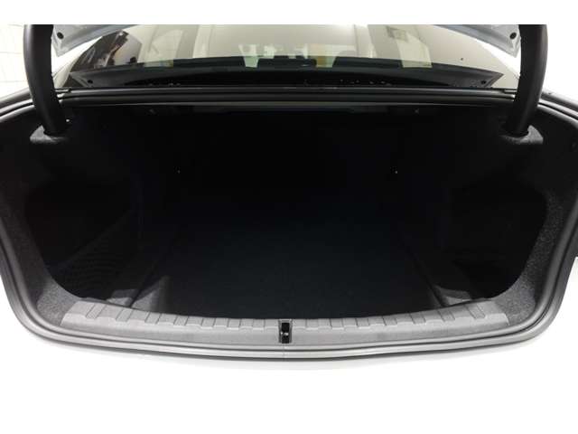 ＢＭＷ ３シリーズ ３２０ｉ　Ｍスポーツ R6年 (近畿) 99