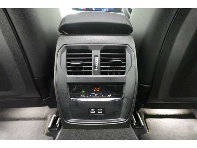 ＢＭＷ ３シリーズ ３２０ｉ　Ｍスポーツ R6年 (近畿) 99