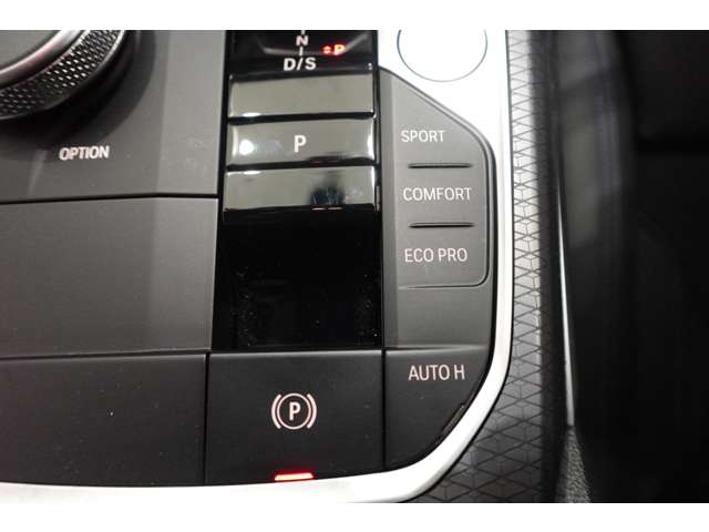 ＢＭＷ ３シリーズ ３２０ｉ　Ｍスポーツ R6年 (近畿) 99