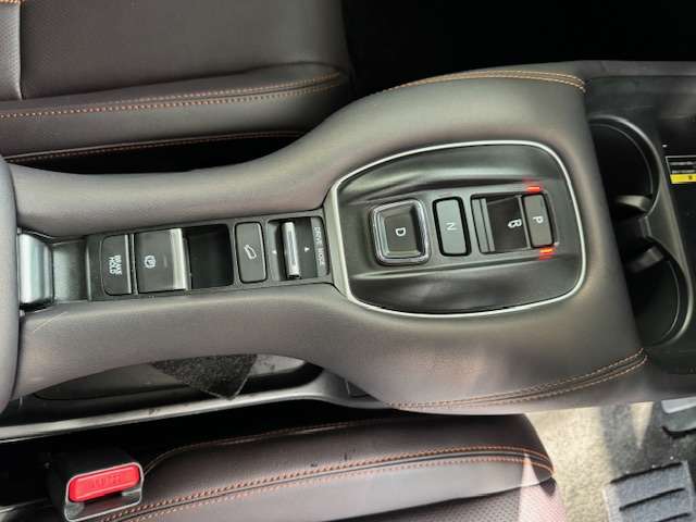 ホンダ ＺＲ－Ｖ ２．０ Ｅ：ＨＥＶ Ｚ ４ＷＤ R5年 (近畿) 99