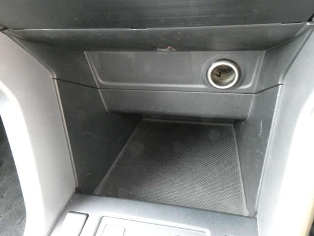 スバル フォレスター ２．０ＸＴ アイサイト ４ＷＤ H25年 (関東) 99