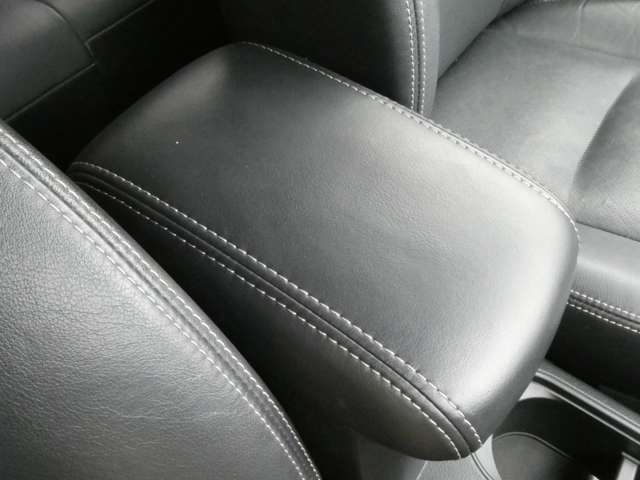 スバル フォレスター ２．０ＸＴ アイサイト ４ＷＤ H25年 (関東) 99